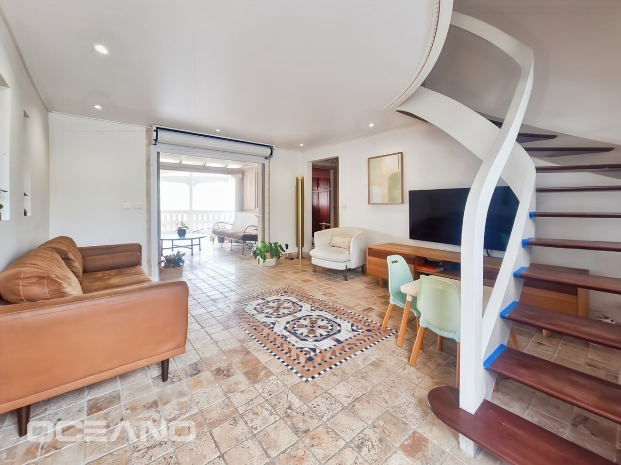 3 bedrooms Townhouse + Studio 