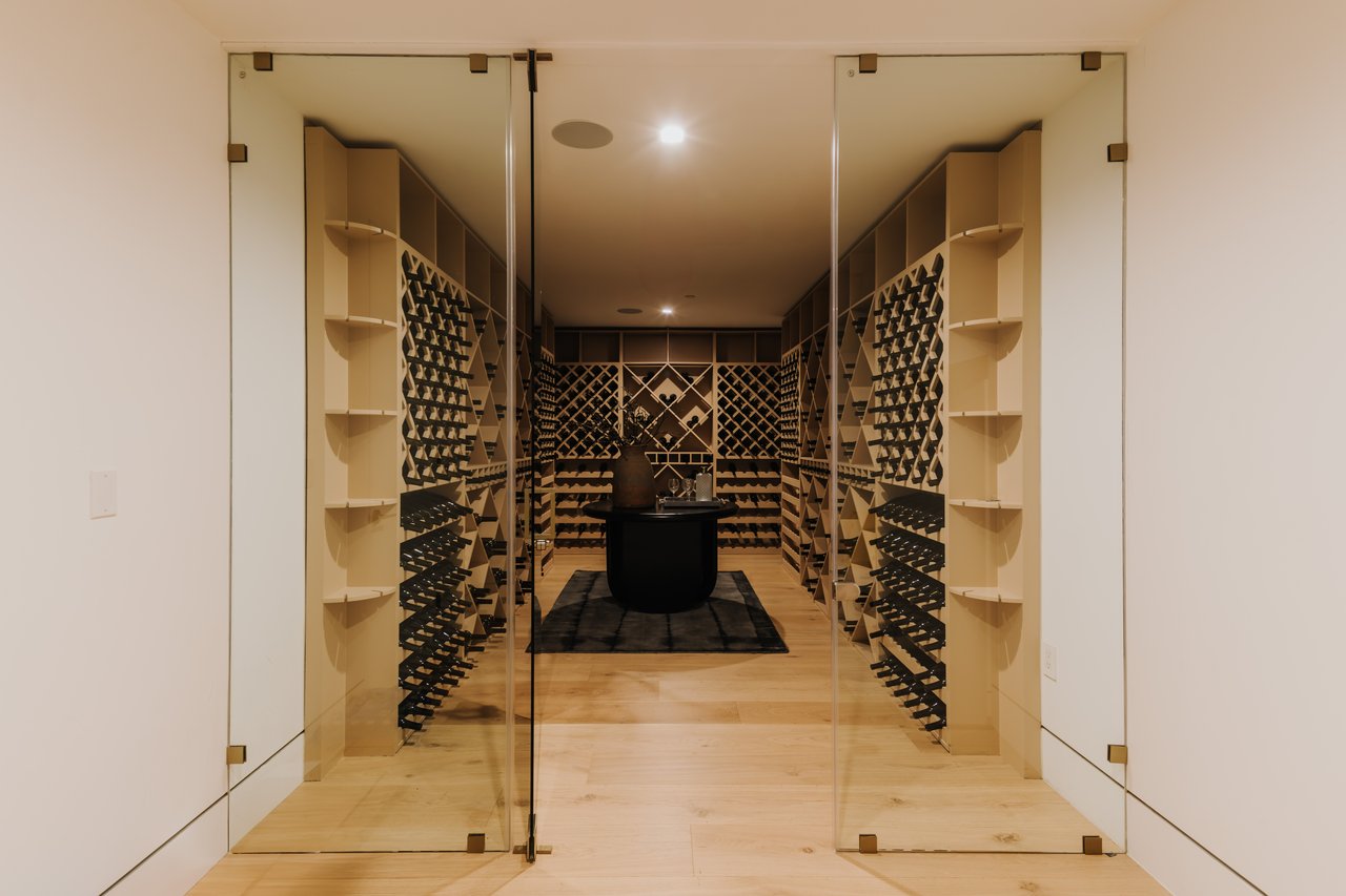 260 S Canyon View Dr