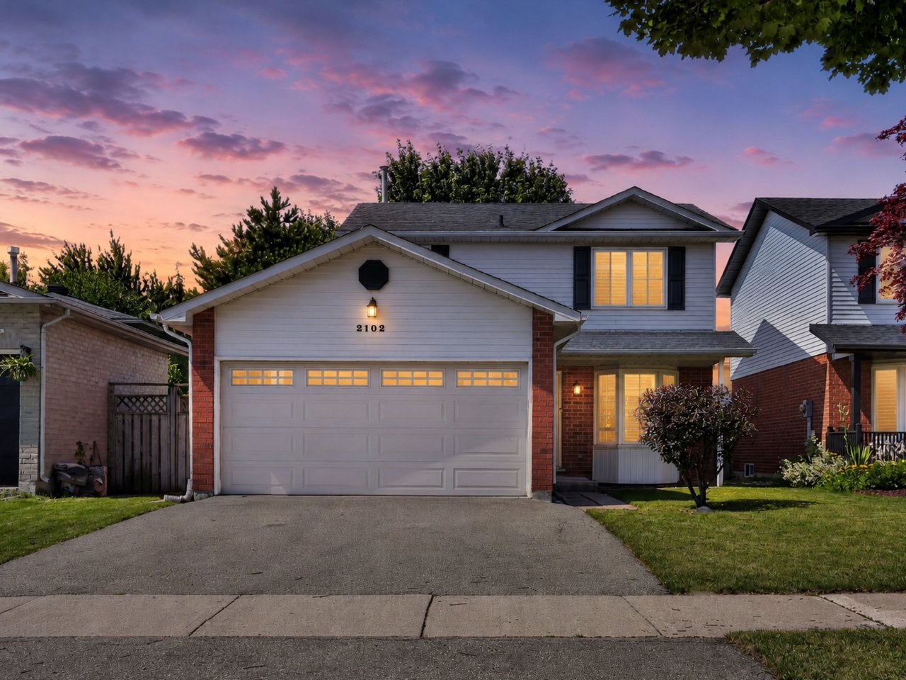 2102 Salma Crescent, Burlington