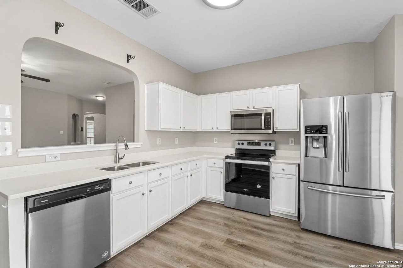 7351 Lyia Br