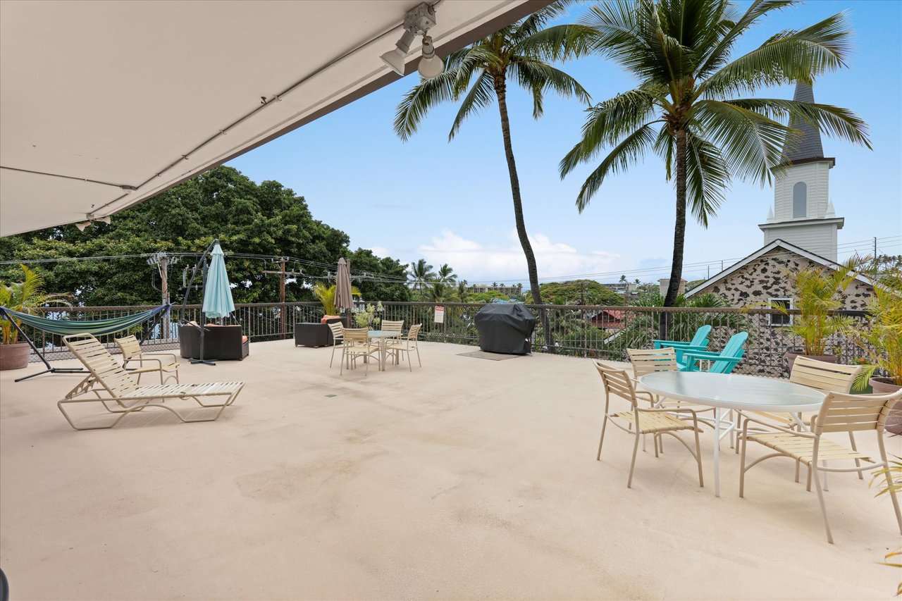 Kona Plaza #315