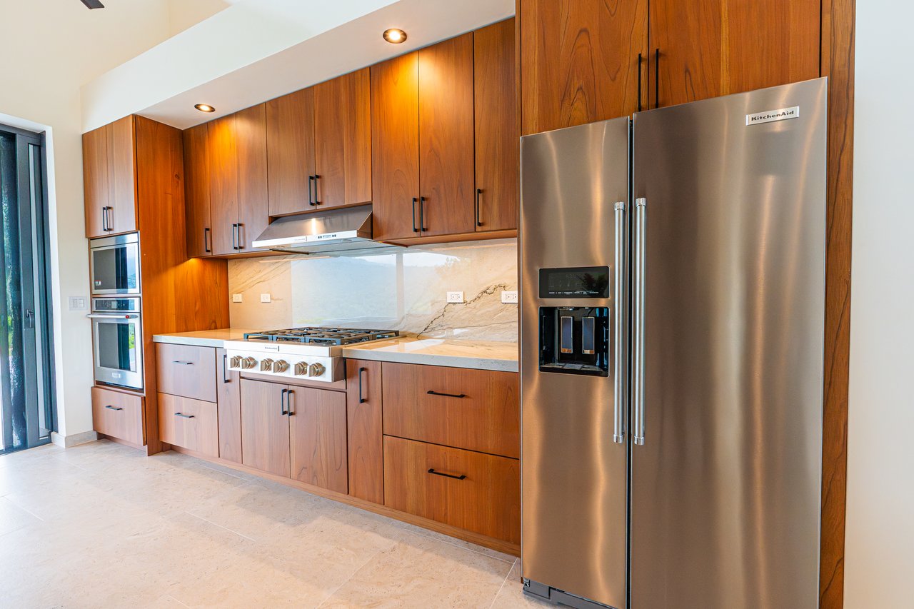 3 Bedroom Luxury Modern Tropical Home in Dominical