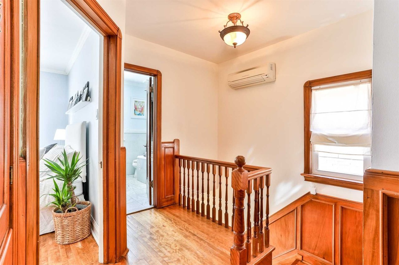 78 Southvale Dr