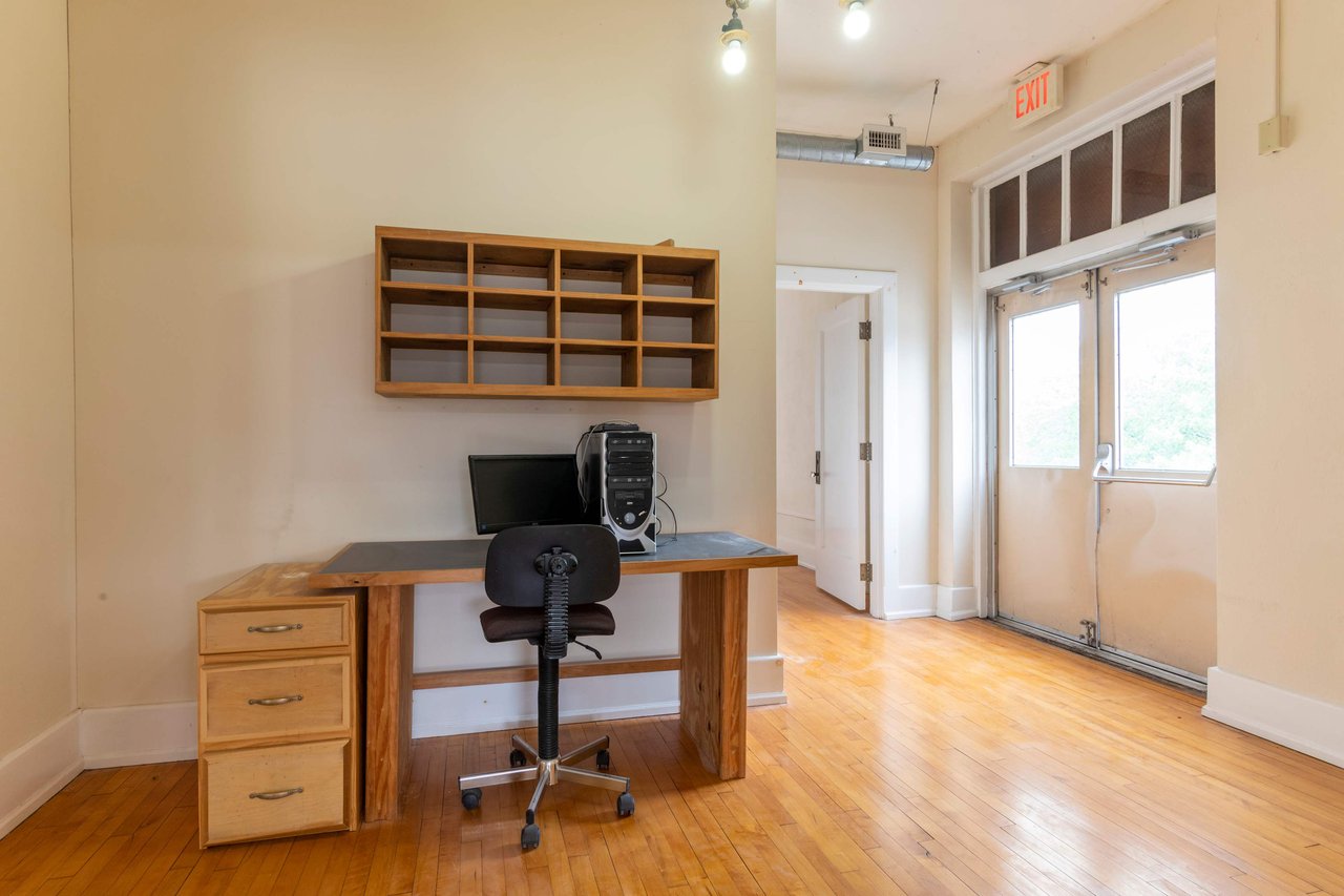 127 North 8th Street - Front