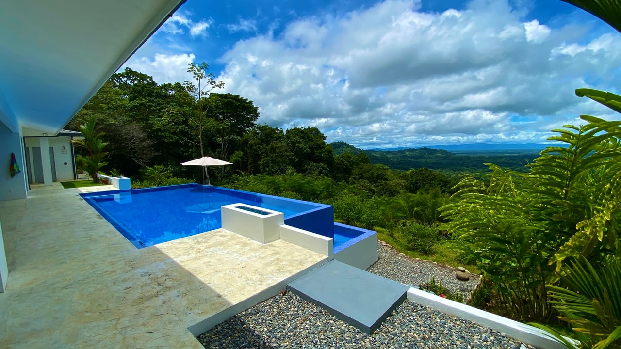 Modern Oceanview Infinity Pool Estate, Ojochal, Puntarenas