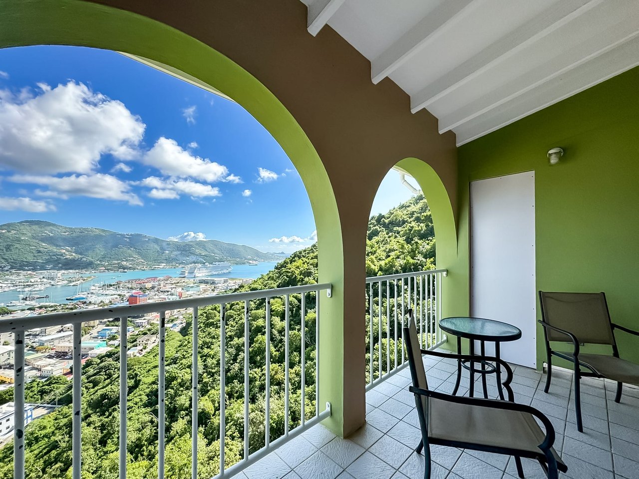 876 1 Bedroom Apartment near Road Town