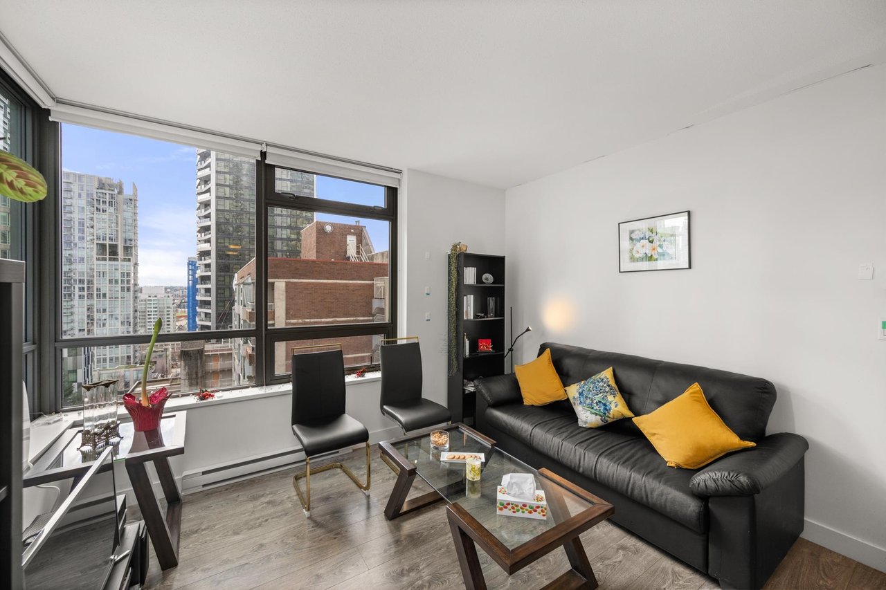 1107-1308 Hornby St