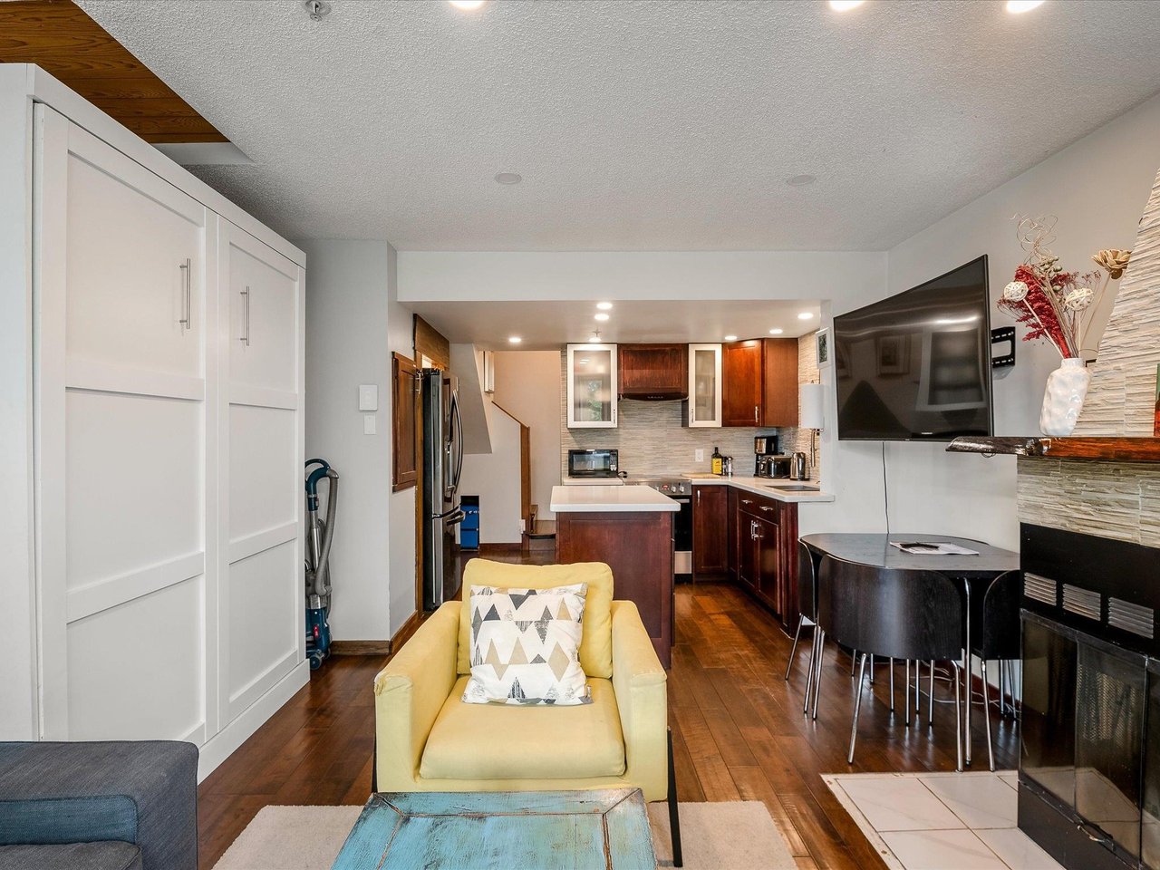 17-2101 Whistler Rd