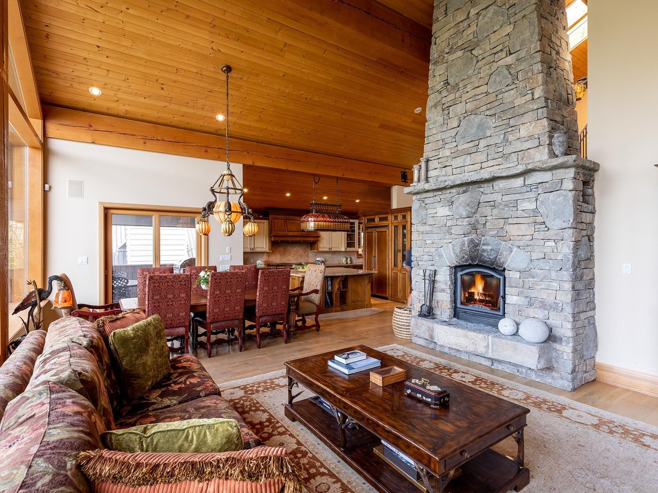 5698 Alta Lake Rd