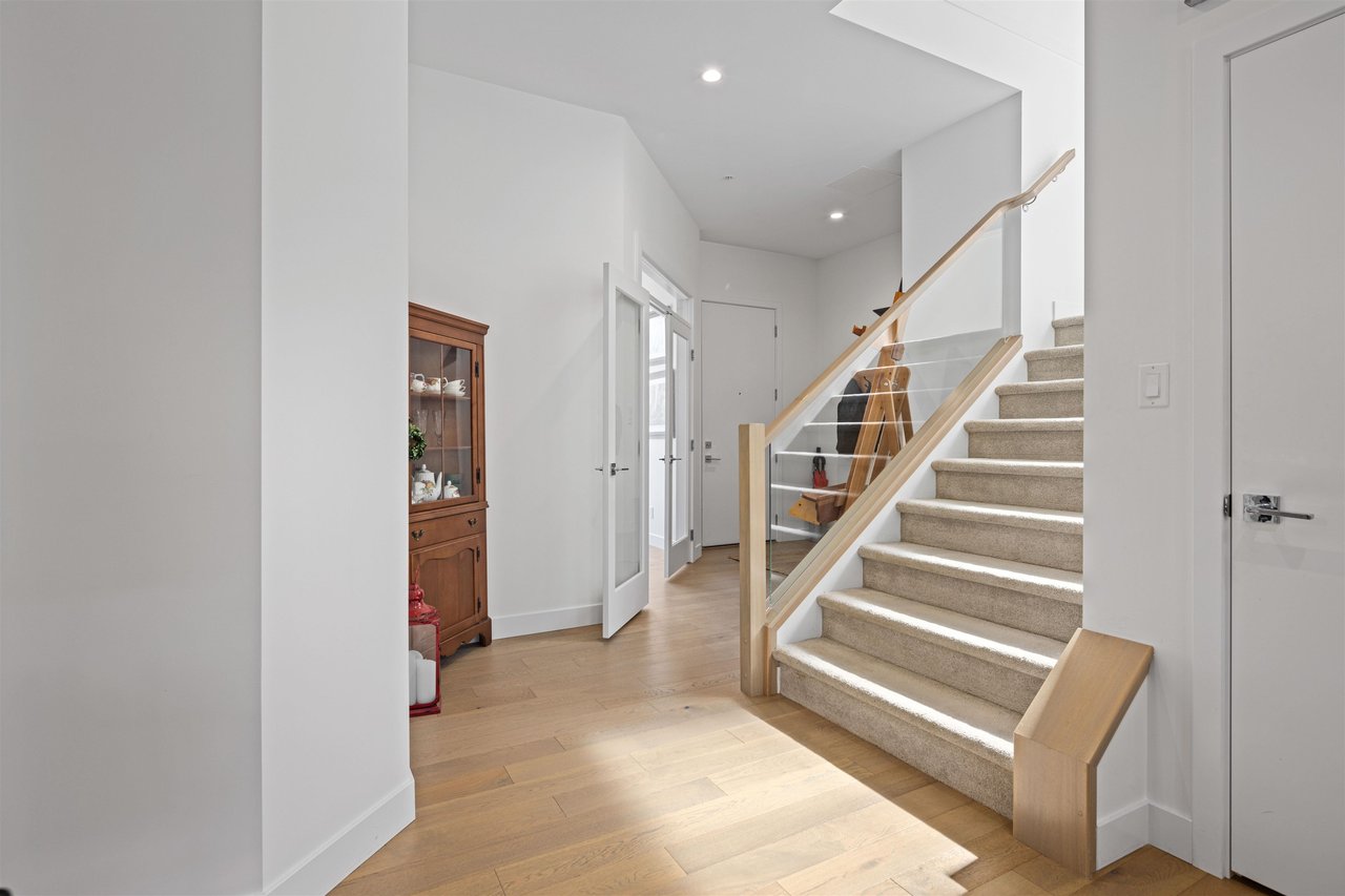39303 Mockingbird Cres