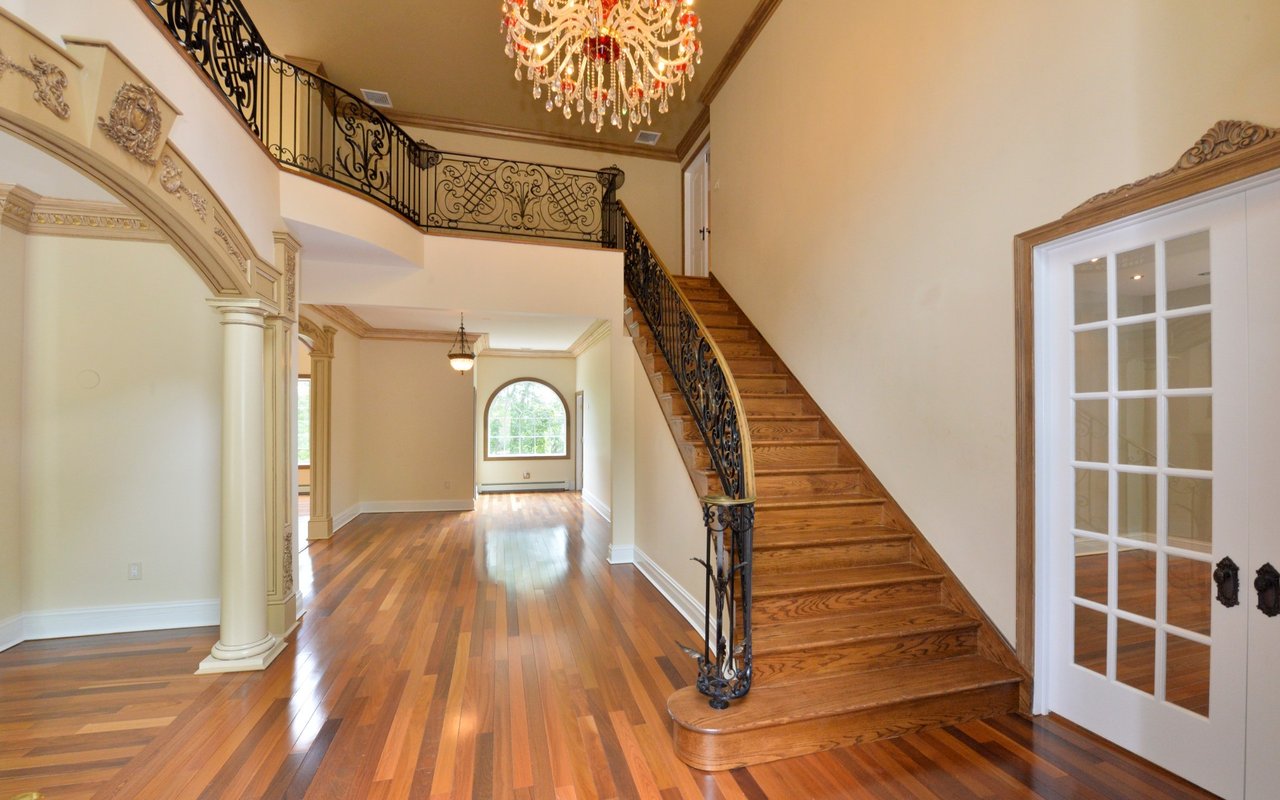 68 Hillcrest Drive