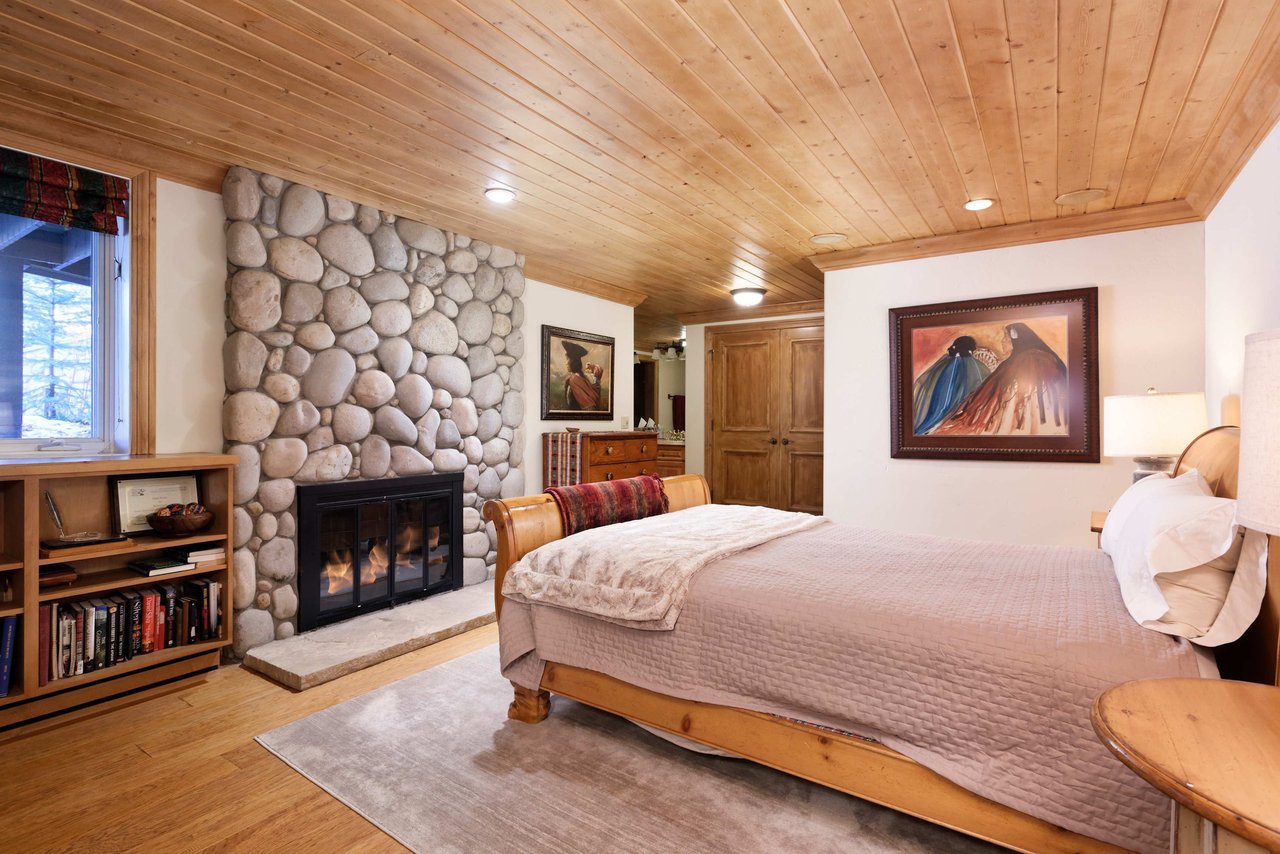 Peaceful One-Bedroom Guest House in Aspen!