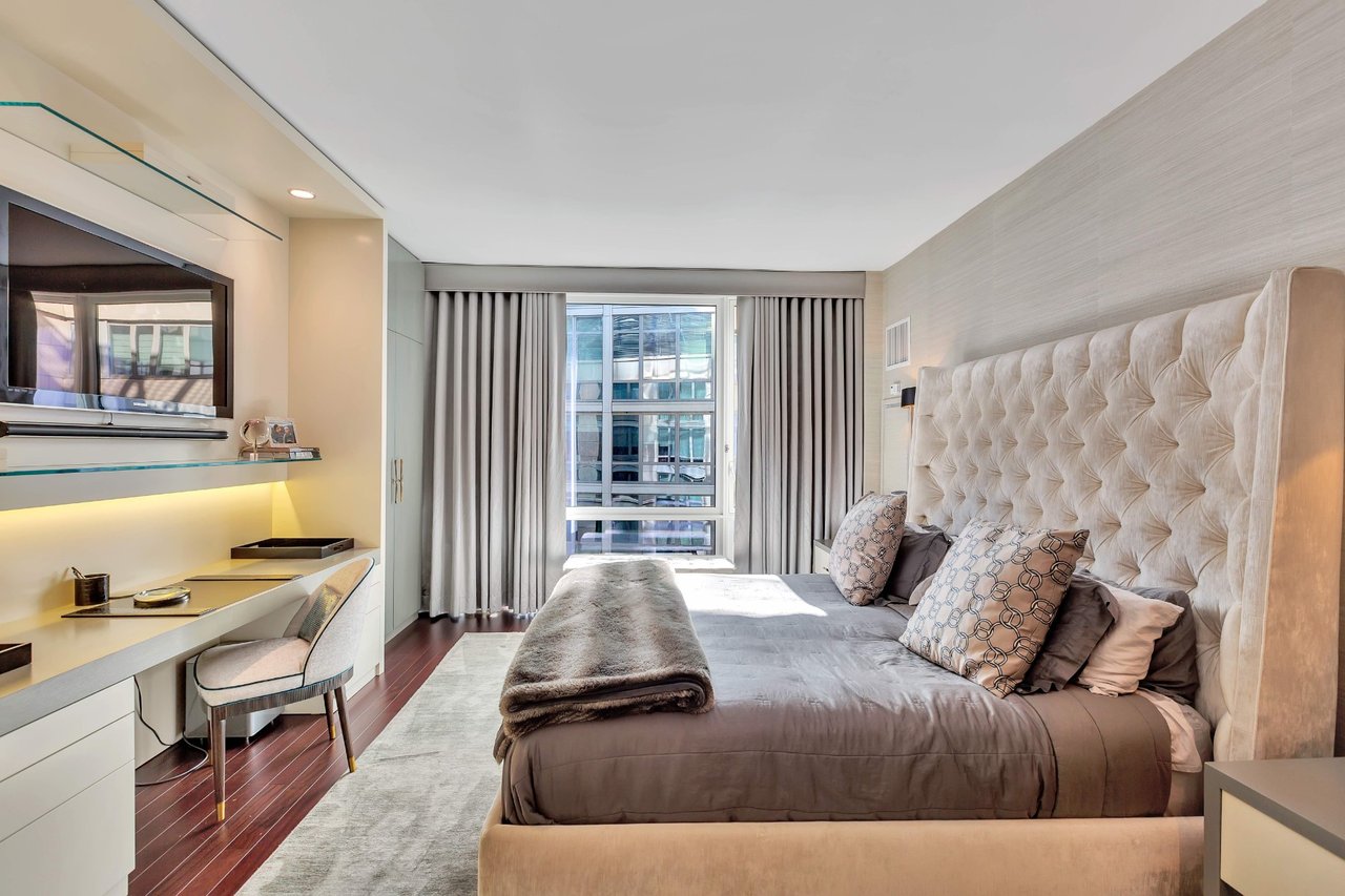 80 Riverside Boulevard, #6J