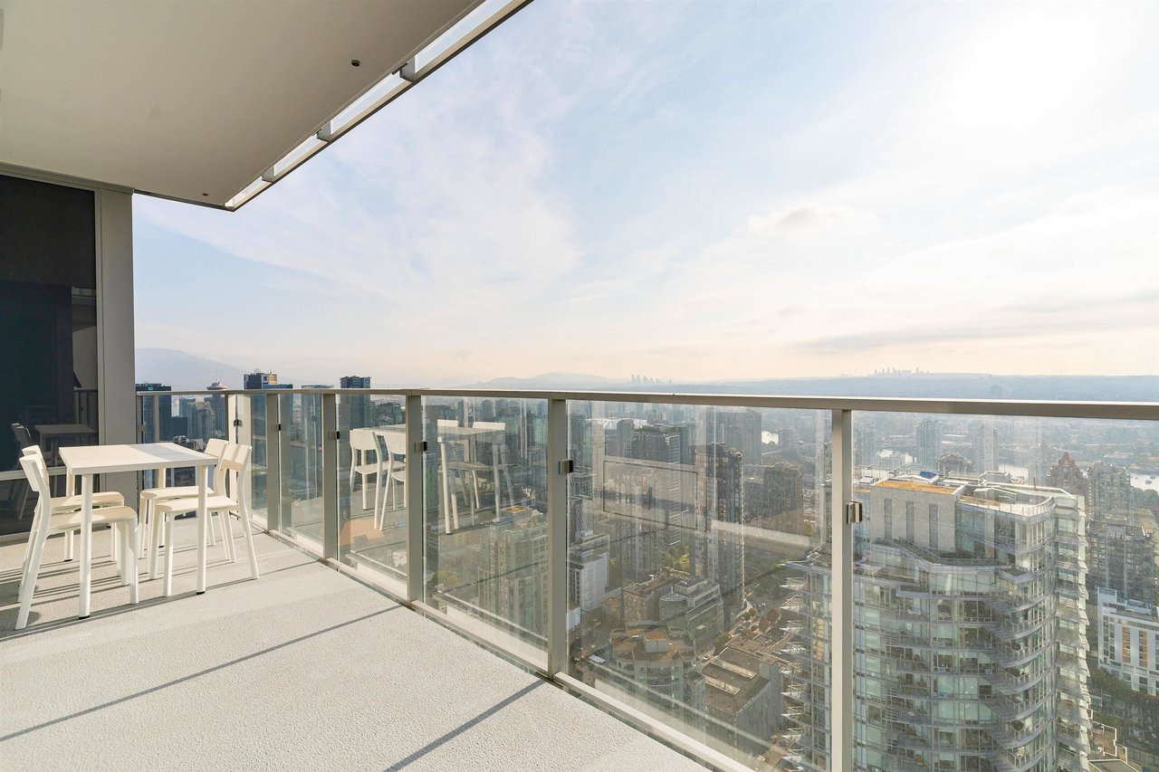 1289 Hornby St, #4905