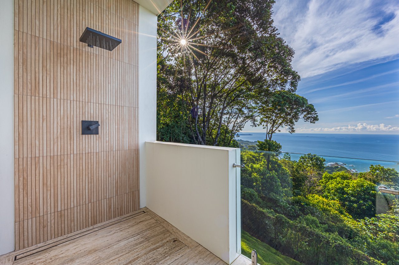 Luxury Estate in Escaleras - Incredible Ocean Views 5.5 Acres