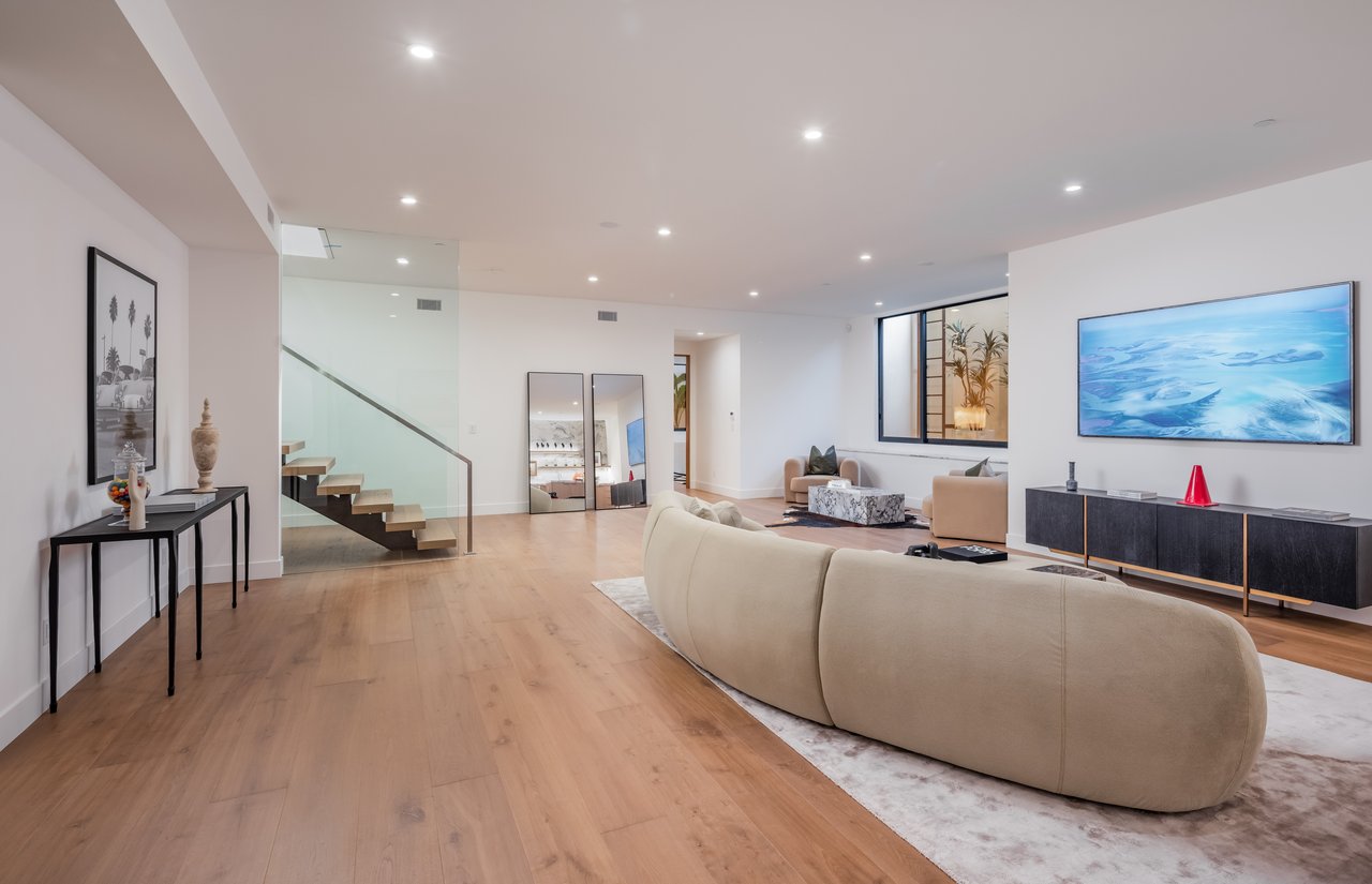 722 Ampitheatre Drive, Del Mar