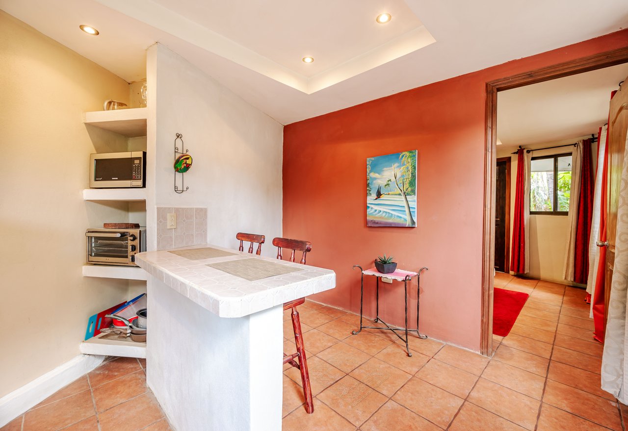 Cornett Retreat | Multi-Unit Colonial Compound 10 Mins to Playa Grande