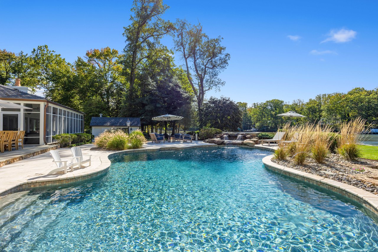 1524 Cedar Lane Farm RD