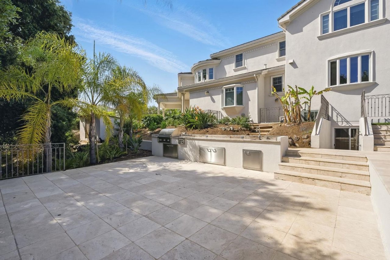 12690 Dianne Dr