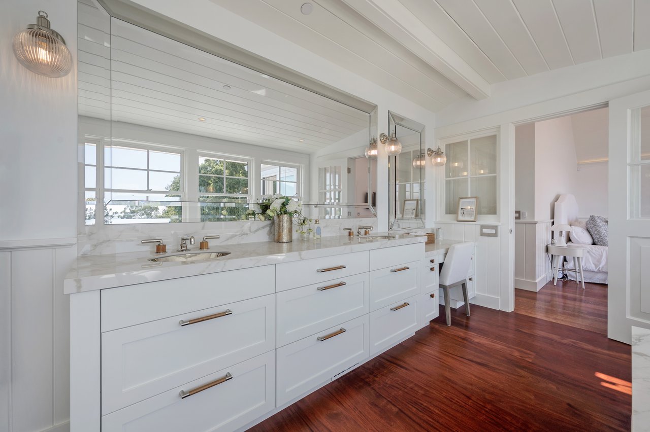 Stunning View Residence