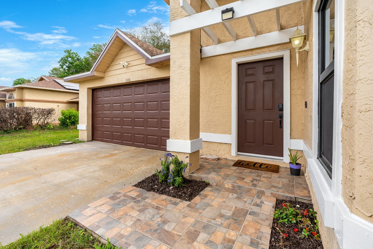 806 VERMONT WOODS LANE