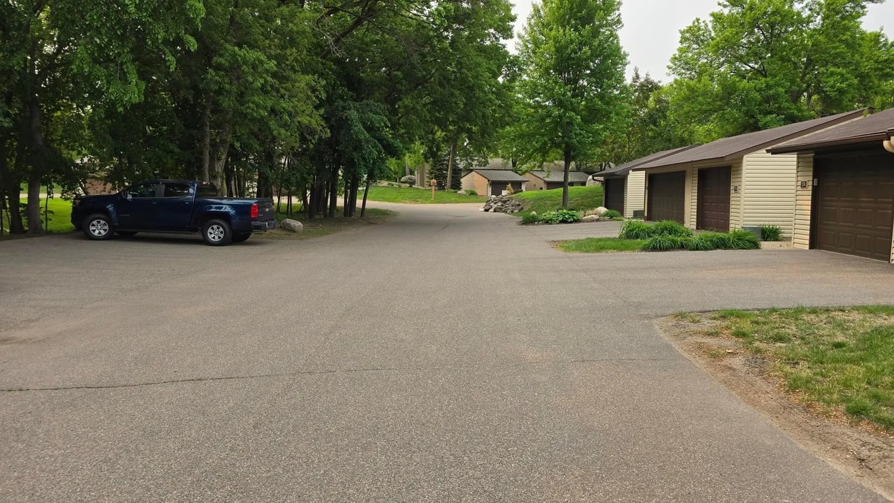 172 River Woods Ln