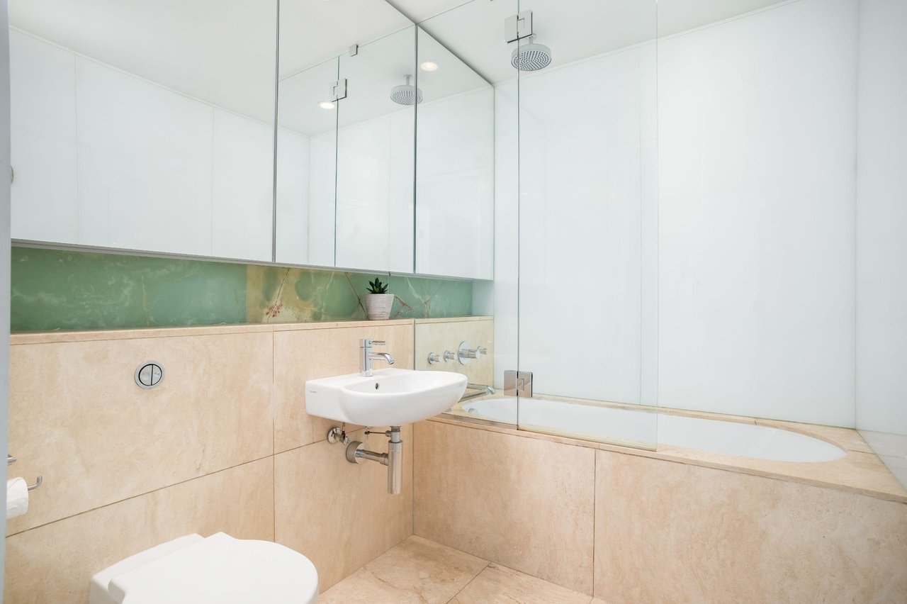 838 W Hastings St, #1804