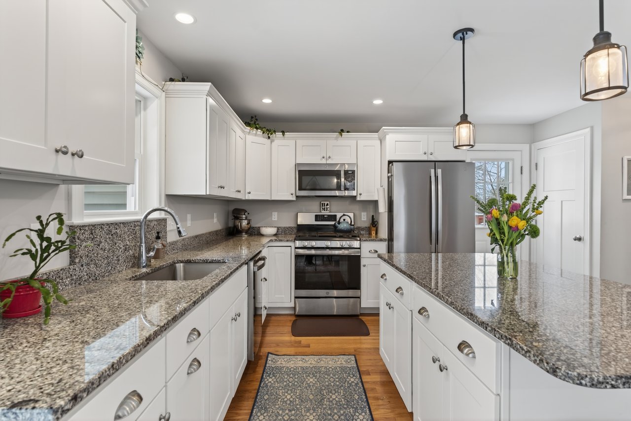 12 Robinson Rd, Scarborough