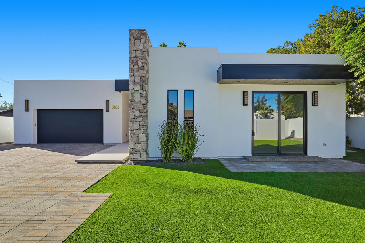 3106 N VALENCIA Lane