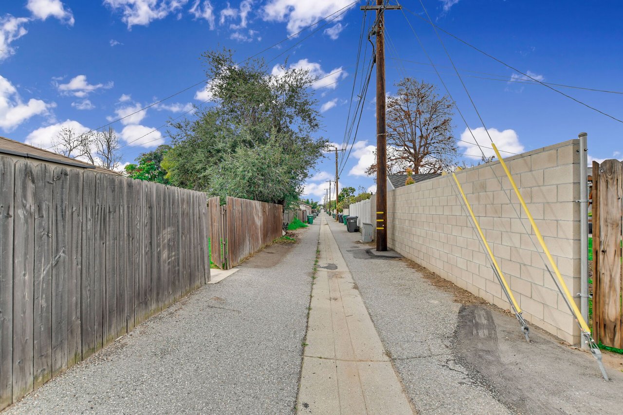 1481 Bonita Avenue