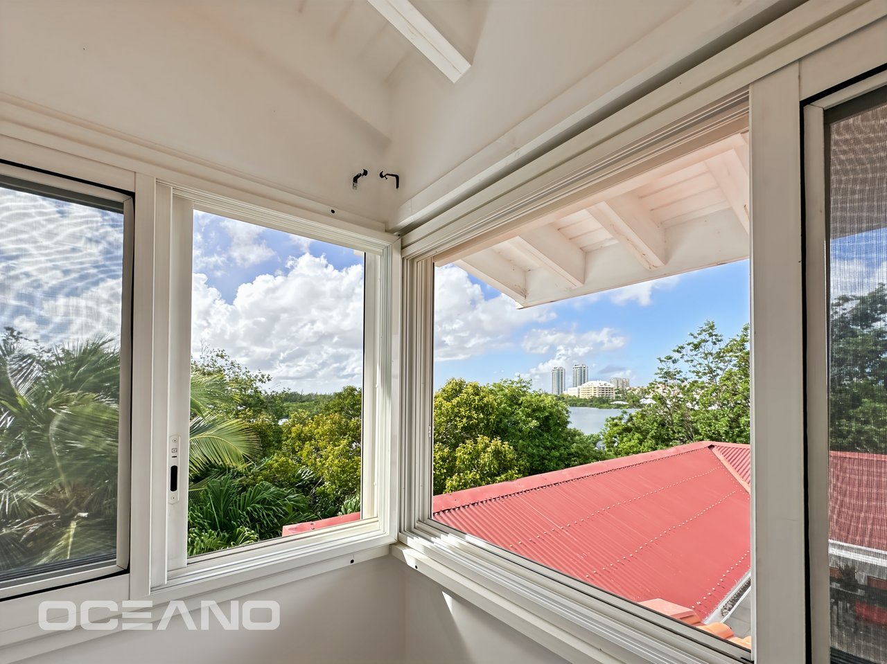 Point Pirouette | 2-Bedroom Townhouse with Private Pool