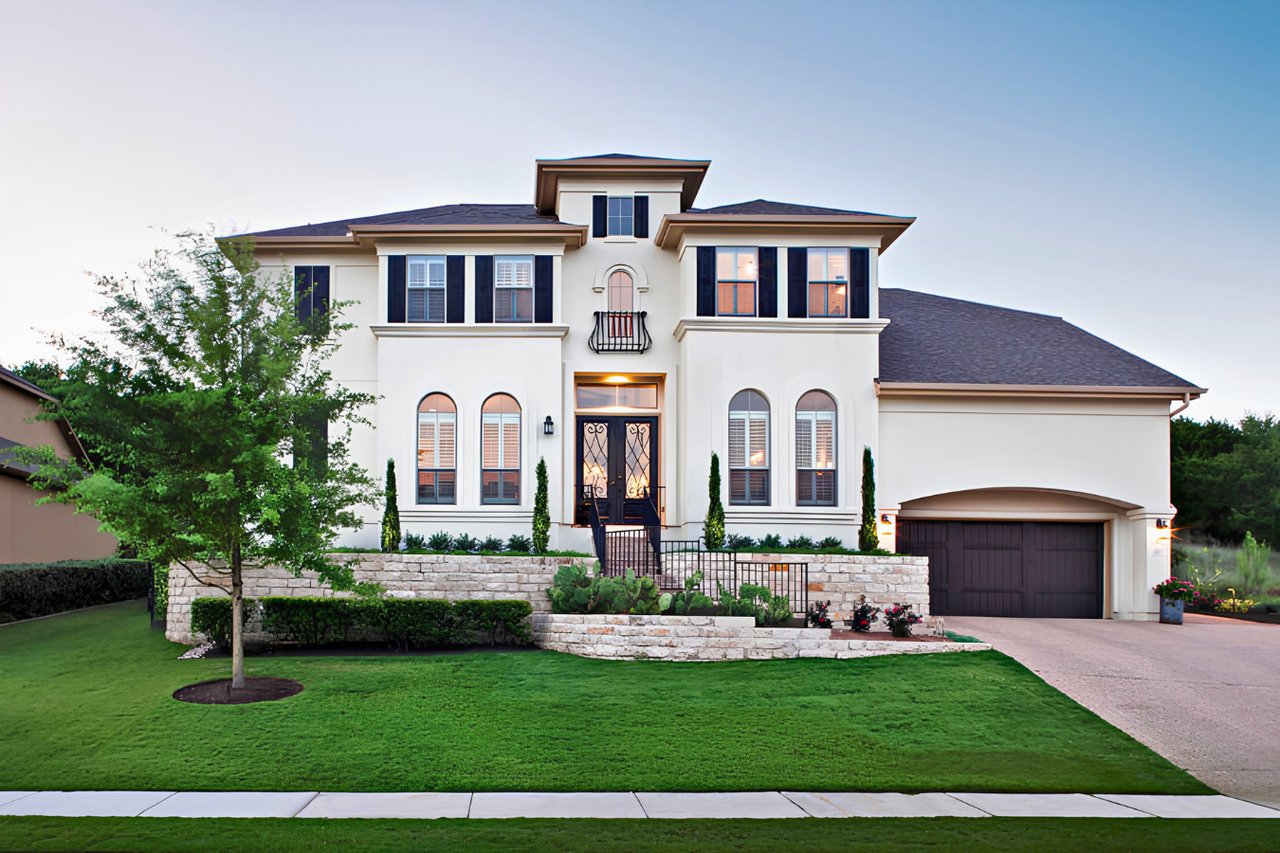220 Emerald Ridge DR