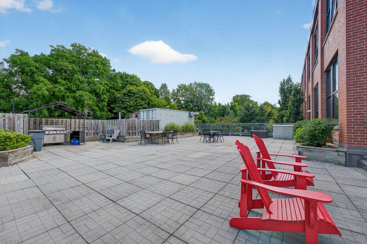 318 - 543 Timothy St, Newmarket