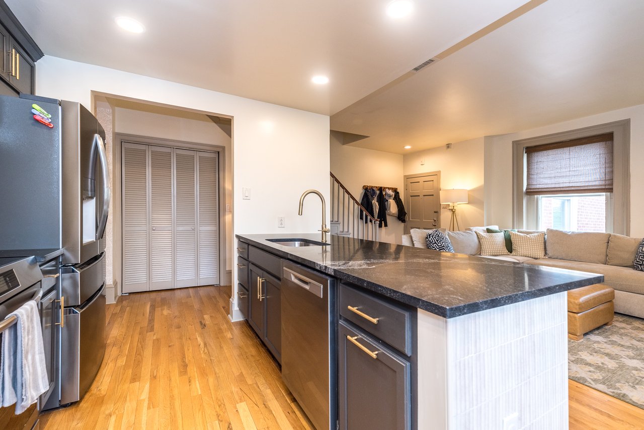 736-38 Pine St  Pending