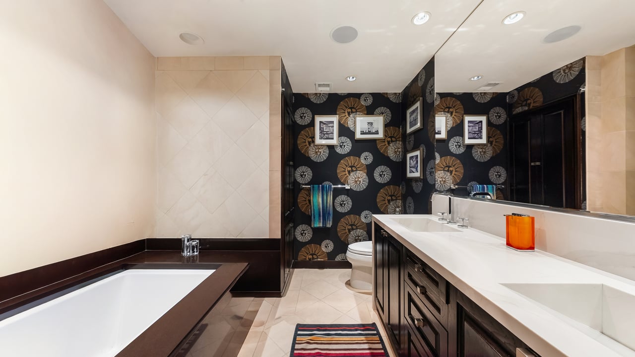 2220 Avenue Of The Stars Unit: 1802W