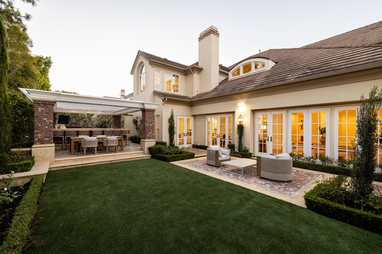 8 Gleneagles Drive