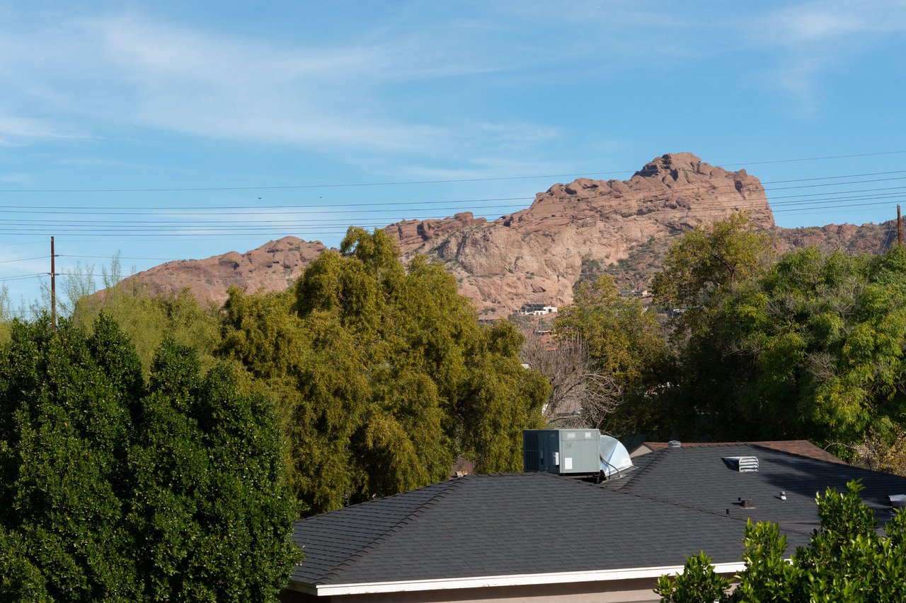 4533 E MONTECITO Avenue