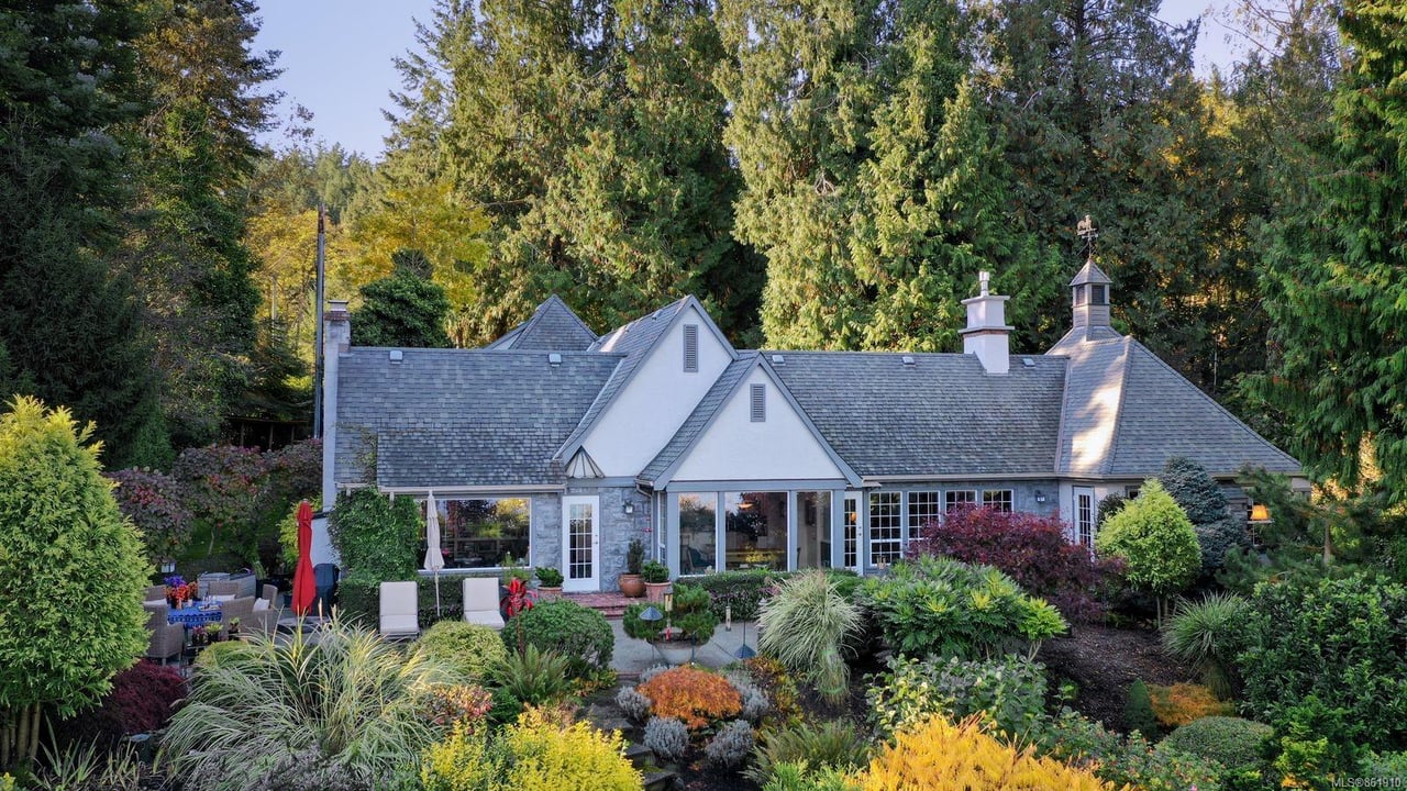 4349 Kingscote Rd, Cobble Hill