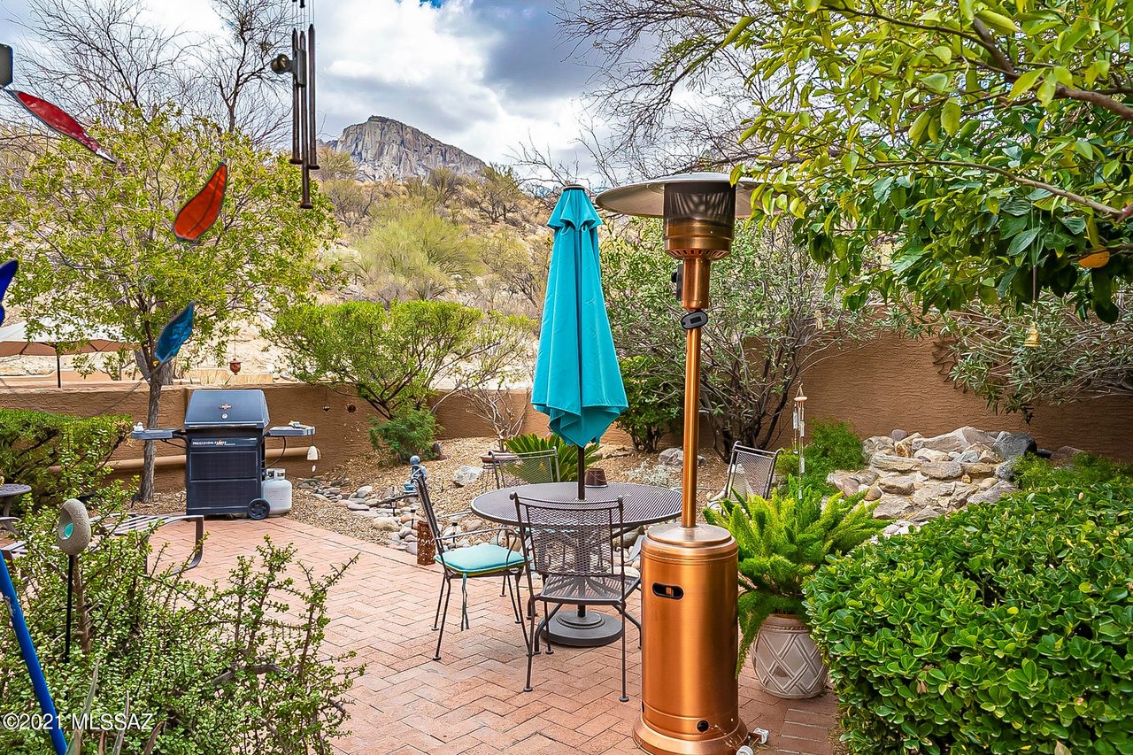 1323 E Stoney Canyon Cir
