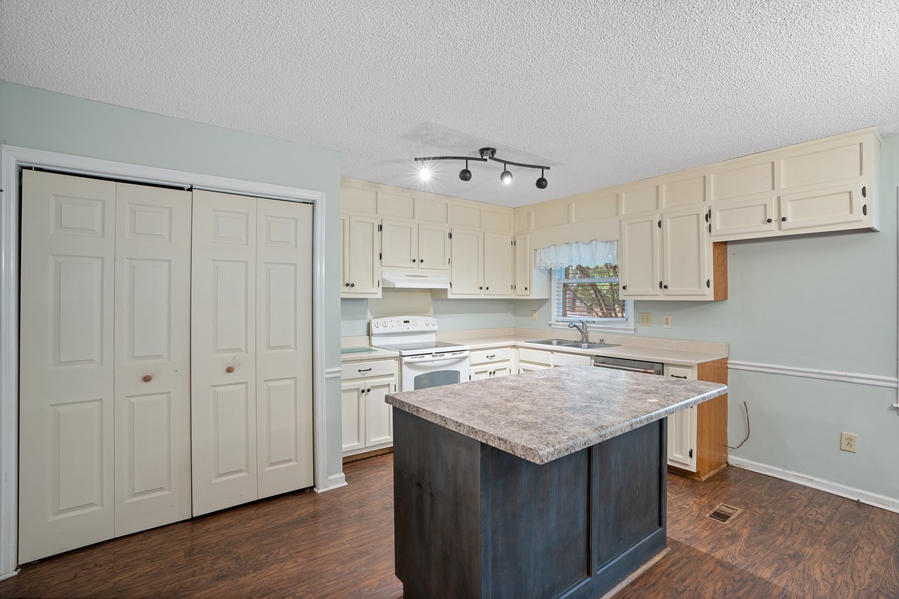 Madison City Schools and Under $1700!!!!!