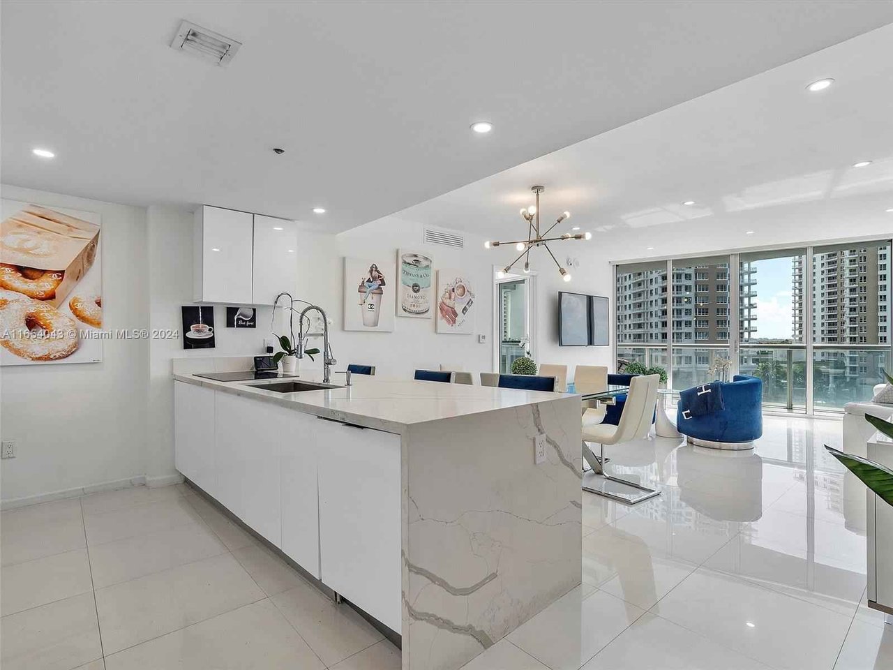 495 Brickell Ave Unit BAY707