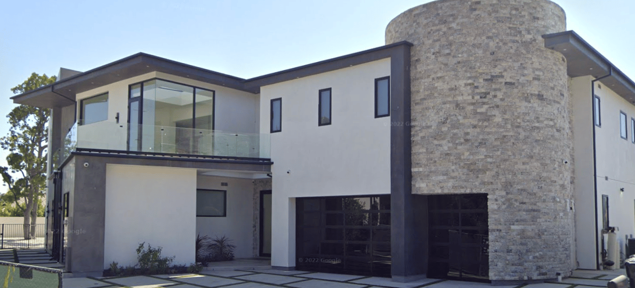 Lakeview Aura