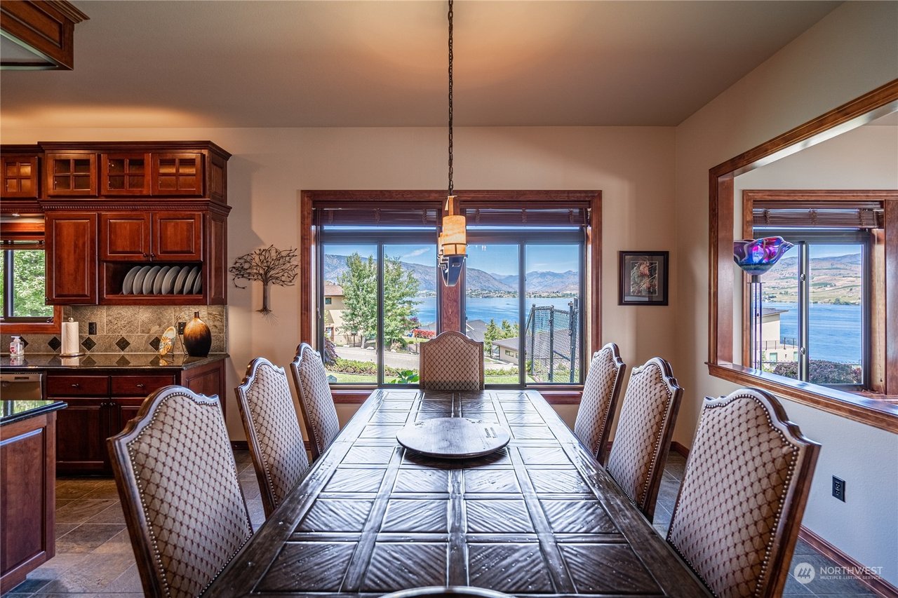 270 Bene Vista Ln