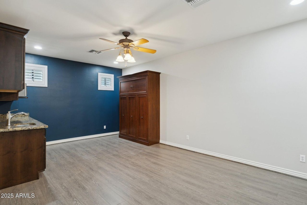 3731 E Halifax Cir 85205