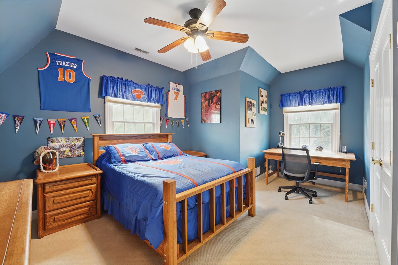 8 Matthew Place