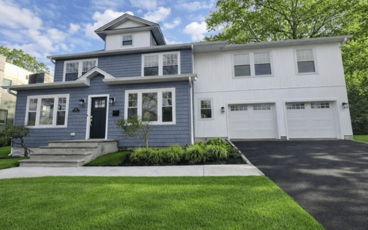108 Baker Street, Maplewood