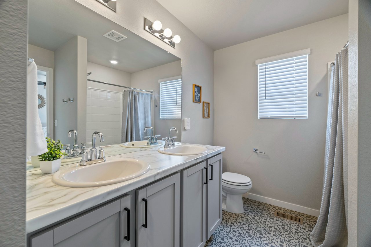 Just Listed: 3-Bed Beauty with Loft, Garage & $5K Concession!