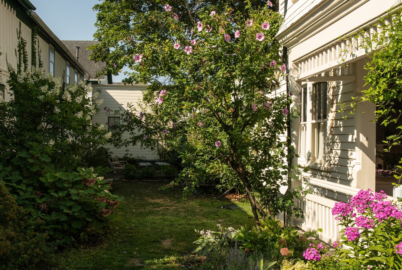 445 Union Street, Hudson