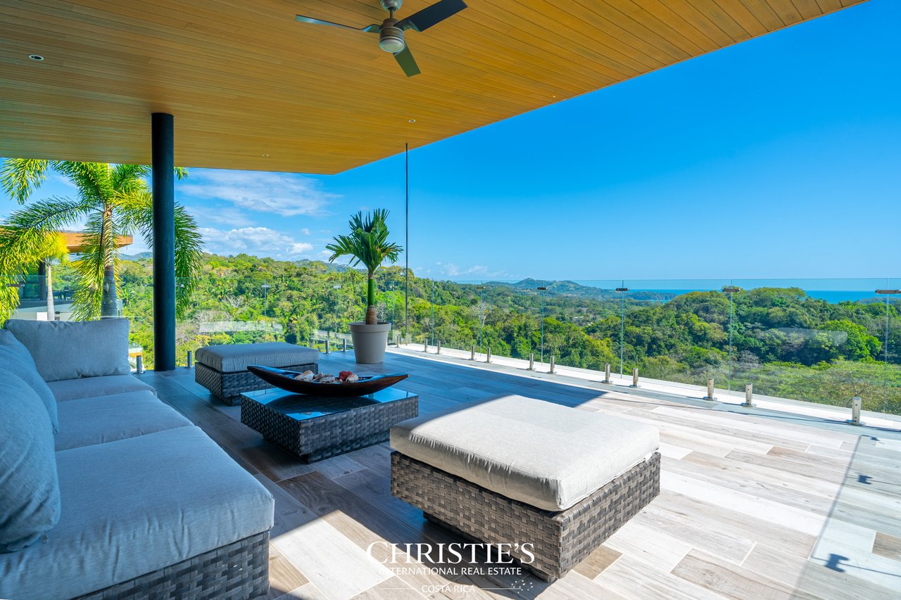 Samara Moon a Resort-Style Estate