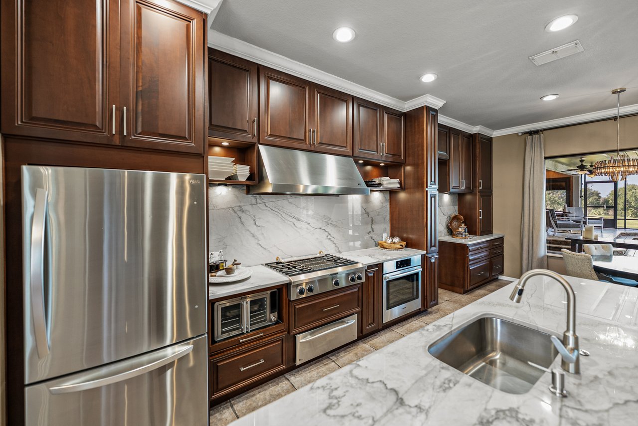 13247 THOROUGHBRED DR